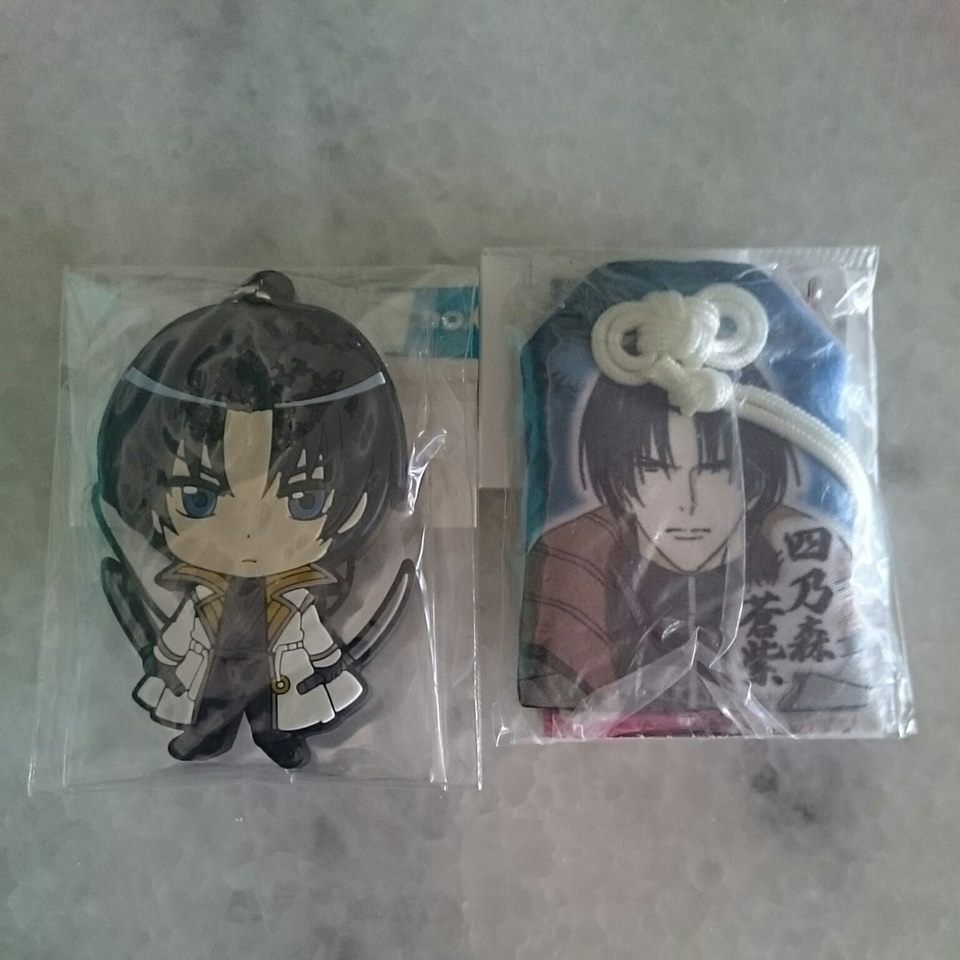 Rurouni Kenshin (Samurai X) Movie Exclusive Acrylic Standees Box Set- Kenshin, Kamiya Kaoru, Sagara Sanosuke, Myojin Yahiko (Category: Other Merchandise) located in Singapore. Submitted by edenxed (Listing ID 1393578323, Image 8). Description: Rurouni Kenshin (Samurai X) Movie Exclusive Acrylic Standees Box Set featuring Himura Kenshin, Kamiya Kaoru, Sagara Sanosuke, Myojin Yahiko. Makes a pretty decorative display with all the series main charac