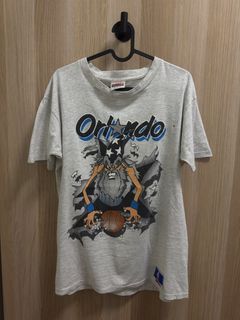Very Rare Vintage Nutmeg Official Orlando Magic Mascot NBA T-Shirt