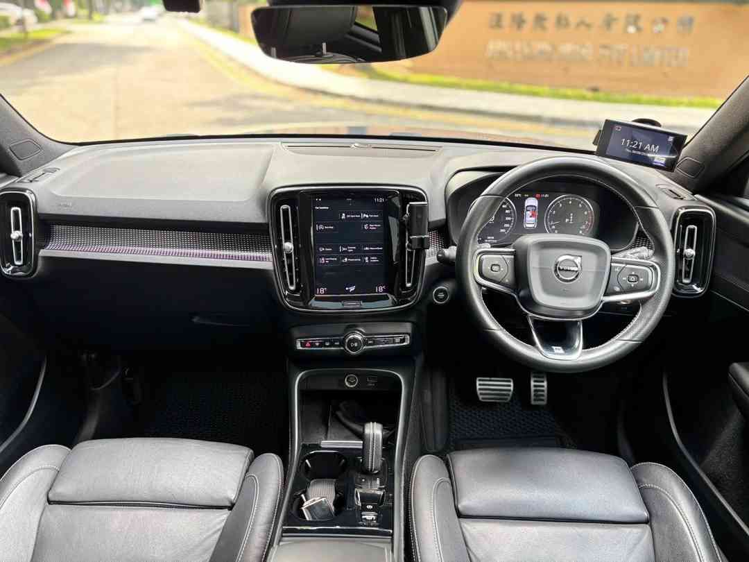 Volvo XC40 T4 R-Design (A) (Category: Used Cars) located in Singapore. Submitted by carrific18 (Listing ID 1454200805, Image 6). Description: Description Genuine low mileage with excellent condition. Stylish R-Design model offering Scandinavian luxury, sporty performance and Volvo's renowned safety. Smooth and powerful drive with Pilot Assist, premium comfort and a spacious cabin, making it ideal for both daily commuting and family outings. Featu