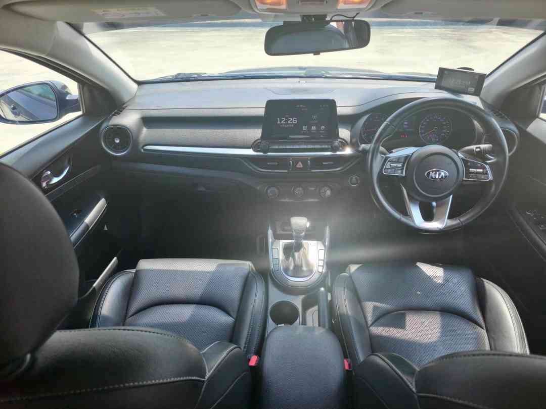 Kia Cerato 1.6 EX (A) (Category: Used Cars) located in Singapore. Submitted by cartimesautomobile (Listing ID 1456258094, Image 6). Description: Buy with confidence from our certified pre-owned collection. Gone through a 120-points health check, each unit is refurbished for the brand new car experience. Trade ins are welcomed. Extended warranty till end of COE available too! Contact our friendly salesman today to schedule for your next test drive
