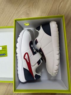 Dr. Kong Kids' Shoes - Size 27
