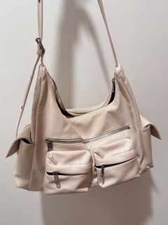 Sama Ondoh Pocket Mug Bag L (Ivory Colour)