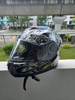 Bullet graphic modular helmet with clear visor