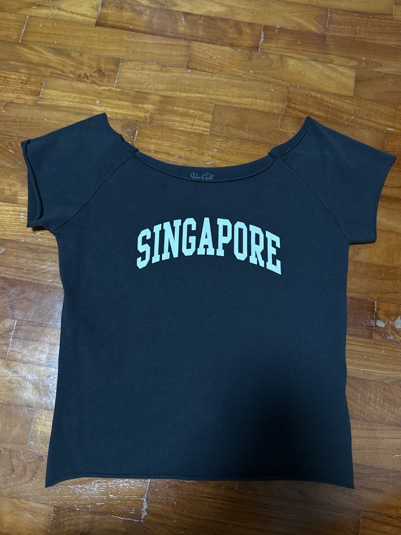 Brandy Melville Singapore Bonnie Top (Category: Shirts) located in Singapore. Submitted by user37478282 (Listing ID 1416555406, Image 1). Description: worn once rtp: $28 mailing: +$2.50 selling bcuz I have too many 🥲.