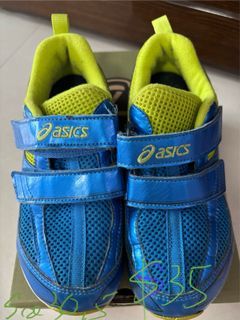 ASICS shoes , excellent condition, size 30.5