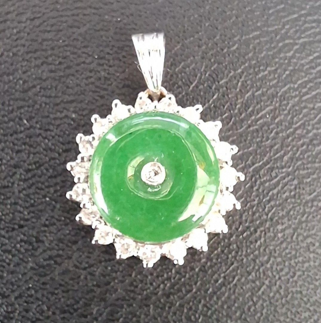 Jade Pendant With Diamonds (Category: Charms) located in Singapore. Submitted by antiquelover33 (Listing ID 1418797546, Image 3). Description: Type A Jadeite From Myanmar Sets With 18k White Gold & Diamond Imperial Green Jadeite Highly Translucent Total Weight 2.22 gm Purchased At $2800 Gemologist Certificate Provided Please View My Other's Ads Too.