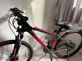 Giant ATX 27.5 Mountain Bike