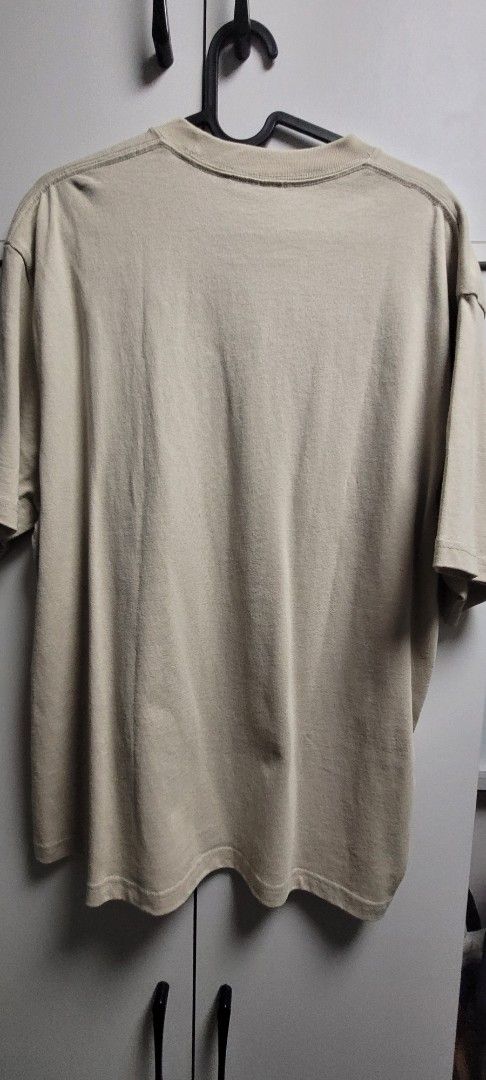 Hype Beige T-Shirt (xs) (Category: Tshirts & Polo Shirts) located in Singapore. Submitted by sannss (Listing ID 1414132444, Image 2). Description: Sparsely worn, selling because ive outgrown it. no blemishes or stains, quality still feels great. I am able to deal preferably along MRT line Khatib - Woodlands However, im open to dealing at Pasir Ris & Sengkang More on my profile.