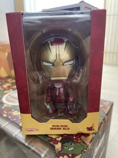Hot Toys Cosbaby Iron Man Mark XLV Figure