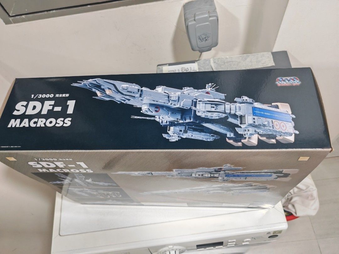 Arcadia SDF-1 Macross 1/3000 Scale Model Kit (Category: Gundam Model Kits) located in Singapore. Submitted by esh00 (Listing ID 1414720098, Image 2). Description: - Brand new, unopened Arcadia SDF-1 Macross model kit. - Highly detailed 1/3000 scale. - Complete transformation capabilities. - Suitable for ages 15 and up. - A must-have for Macross fans and collectors! -Selling below cost price, my loss your gain!.