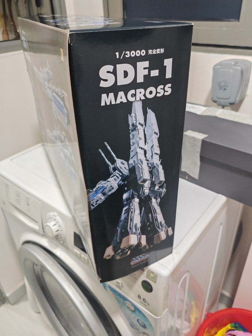 Arcadia SDF-1 Macross 1/3000 Scale Model Kit (Category: Gundam Model Kits) located in Singapore. Submitted by esh00 (Listing ID 1414720098, Image 4). Description: - Brand new, unopened Arcadia SDF-1 Macross model kit. - Highly detailed 1/3000 scale. - Complete transformation capabilities. - Suitable for ages 15 and up. - A must-have for Macross fans and collectors! -Selling below cost price, my loss your gain!.