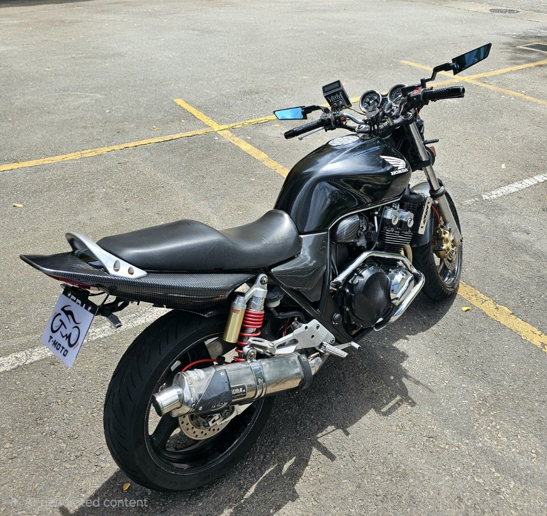 HONDA CB400 SPEC 3 SUPER 4 YOSHIMURA 10YEARS COE (Category: Class 2A) located in Singapore. Submitted by tmoto (Listing ID 1420989855, Image 3). Description: HONDA CB400 SUPER 4 Registration : OCT 2006 COE : AUG 2036 (PRICE INCLUDE 10YEARS COE) OPTION FOR 5/10YEARS COE RENEWAL LOAN CAN BE ARRANGE Yoshimura full system Custom LED headlight (original will be given) Hel steel braided front and rear brake hose Radiation Guard 📩 Interested? Feel free