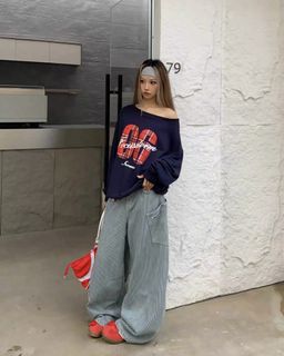 Y2K Streetwear Pinstripe Baggy Barrel Jeans in Blue (M UK6-8)