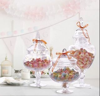 European-style transparent glass candy jar with lid, cute wedding dessert table decoration