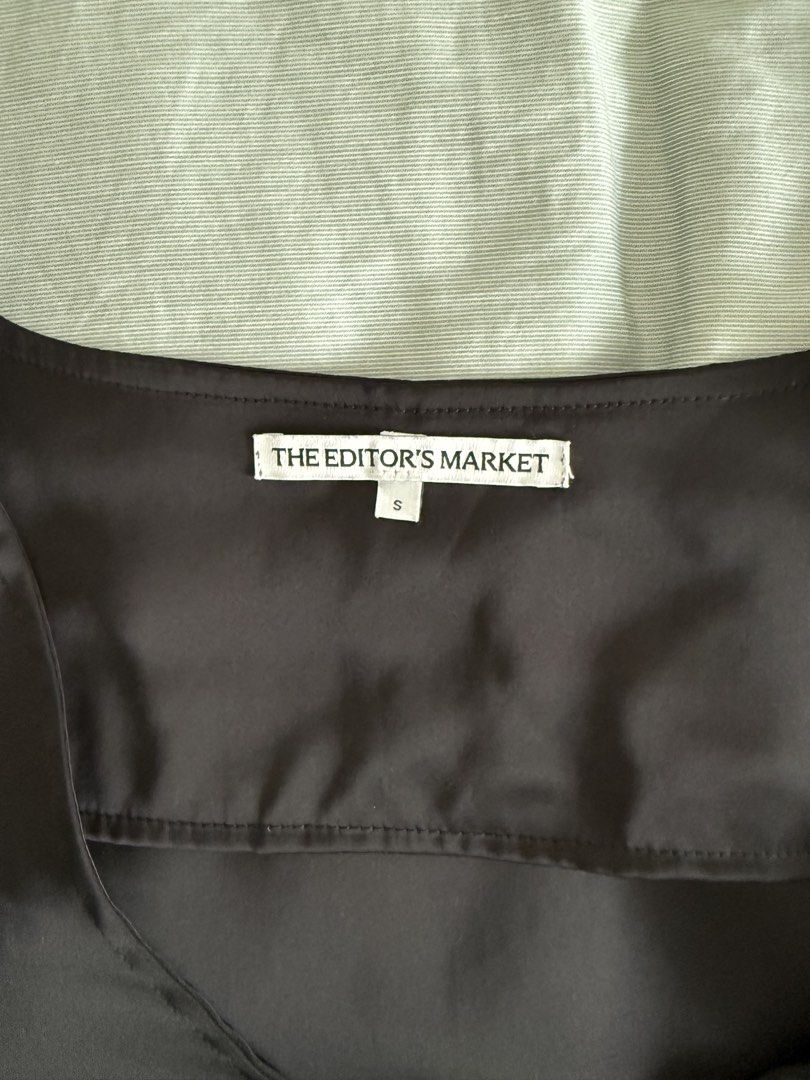The Editor's Market Black Satin Top - Size S (Category: Blouses) located in Singapore. Submitted by strawberryf4rt (Listing ID 1423663645, Image 2). Description: selling as i cant fit into this anymore :( 10/10 condition - no stains/tears super lightweight and comfy .