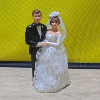 Wedding Couple Miniature Display, Coke Topper, Wedding Table Decoration