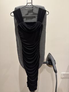 Carrislabelle premium Black Ruched Dress - XS