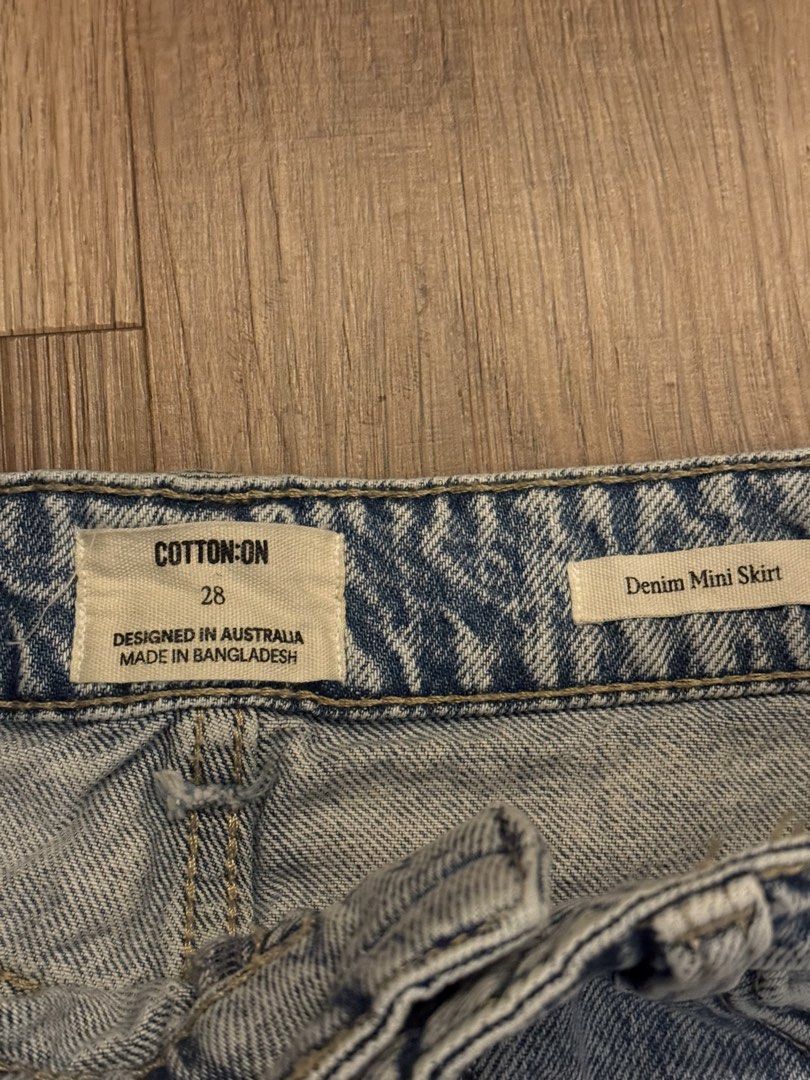 Cotton On Denim Mini Skirt (Category: Skirts) located in Singapore. Submitted by xsfxsaa (Listing ID 1426570340, Image 2). Description: Size 28 | Worn twice | og price: $44.99 Mailing-$3 Meetup-Woodlands/Admiralty mrt .