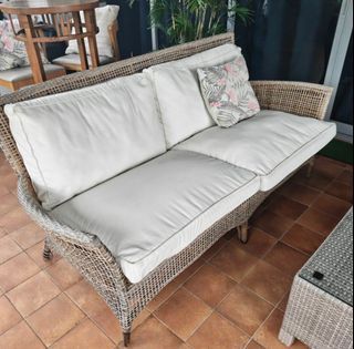 Wicker Outdoor Sofa with Cushions
