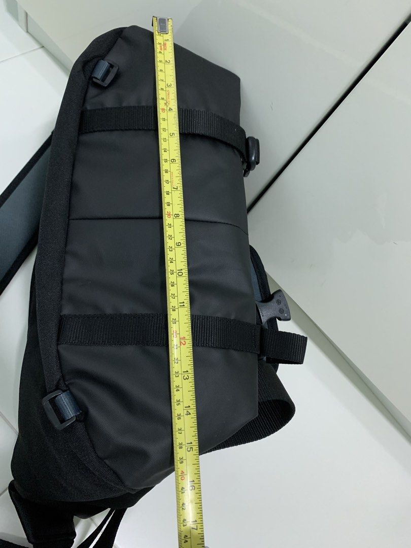 Crumpler Zero Border Messenger Bag (Category: Sling Bags) located in Singapore. Submitted by hearfelt (Listing ID 1426670313, Image 8). Description: Brand New with tag Bought @ $269 Slightly Negotiable Crumpler Zero border Messenger bag 1.Super secure dual quick release compression straps and dual Velcro flap fasteners 2.Easy lift and shift cam buckle shoulder strap adjustment with removable padded shoulder attachment 3.Internal laptop sleeve (36