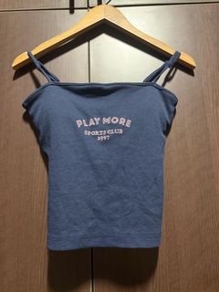 sleeveless top