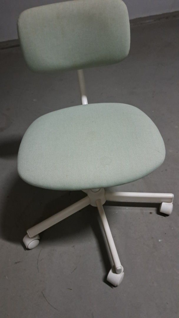 Ergonomic Office Chair - Light Green (Category: Chairs) located in Singapore. Submitted by ingridnur (Listing ID 1428300946, Image 2). Description: Good Condition Condition As-is. .