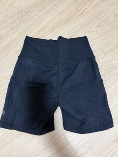 AphyActive Black High-Waisted Biker Shorts - Size M