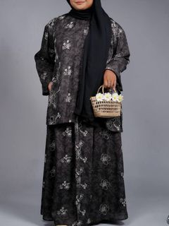 qaylainsyirah - amanda embroidery skirt set
