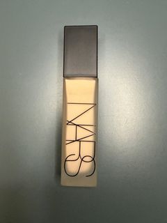 NARS Natural Matte Longwear Foundation