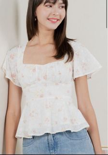 Thestagewalk TSW INESSA FLORAL EYELET EMPIRE TOP IN PINK
