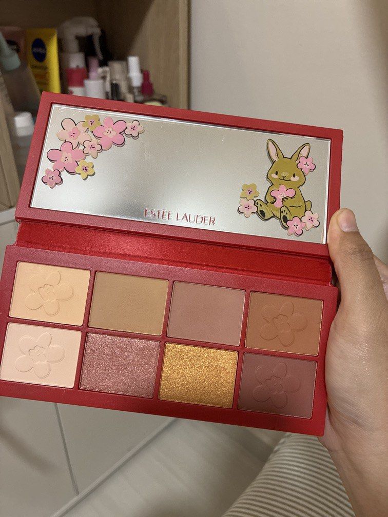 Estee lauder eyeshadow palette (Category: Makeup) located in Singapore. Submitted by bunnyhop22 (Listing ID 1433724822, Image 2). Description: Literally swatched lightly Palette is still good as new Mfg 10/2022 Good if u not fussy & want to practice makeup . Cute design lunar new year edition year of rabbit. .