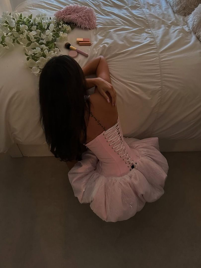 [LOCALBRAND VIETNAM] - EMINIST - PINK BALLET BUBBLE CORSET DRESS (Category: Dresses) located in Singapore. Submitted by jayc1804 (Listing ID 1433881463, Image 7). Description: - Size: S, M, L, XL.