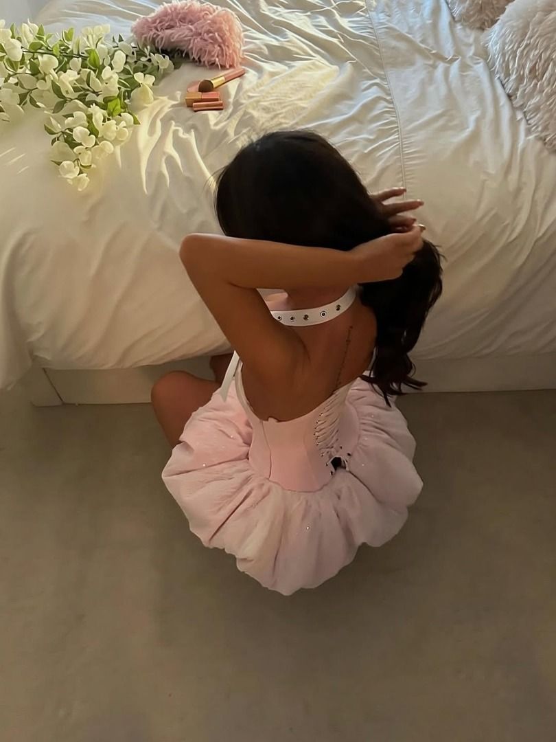 [LOCALBRAND VIETNAM] - EMINIST - PINK BALLET BUBBLE CORSET DRESS (Category: Dresses) located in Singapore. Submitted by jayc1804 (Listing ID 1433881463, Image 4). Description: - Size: S, M, L, XL.