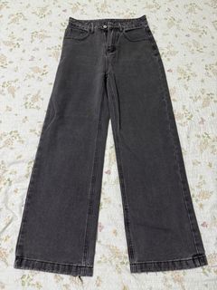 black denim jeans