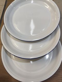 (LOWEST) 3x 50cm Vintage Large White Enamel Plates