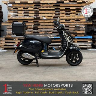 Piaggio Vespa GTS 300 Super Tech | GTS300 | Low Mileage