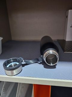 Stainless steel bottle