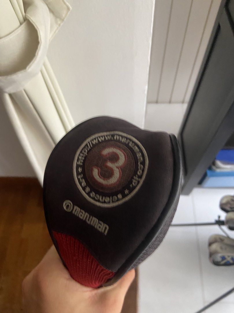 3 Wood headcover (Category: Golf) located in Singapore. Submitted by jamesmerc3 (Listing ID 1438164429, Image 3). Description: - soft feel - used like twice .