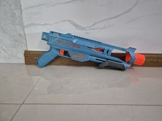 Nerf Elite 2.0 Loadout DS-2 Blaster with bullets
