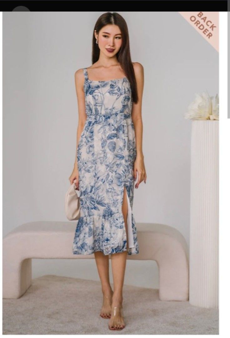 Ohvola Ballet of Petal Midi Dress (Category: Dresses) located in Singapore. Submitted by tata190 (Listing ID 1438433578, Image 1). Description: Wore once only very pretty piece for work BNWOT clearing wardrobe.