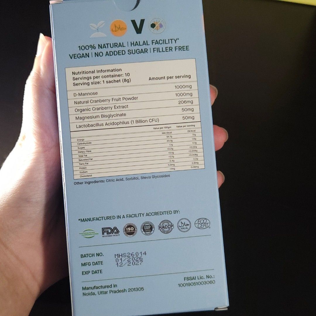 MOOM Healthy V Organic Cranberry Drink Mix (Category: Health Food, Drinks & Tonics) located in Singapore. Submitted by yummiv (Listing ID 1439766621, Image 4). Description: - Supports urinary tract health - Helps balance vaginal pH - Aids in yeast balance - Contains organic cranberry, probiotics, and D-mannose - 10 sachets per box - Expiry Date: 12/2027 - Vegan-friendly - No added sugar.