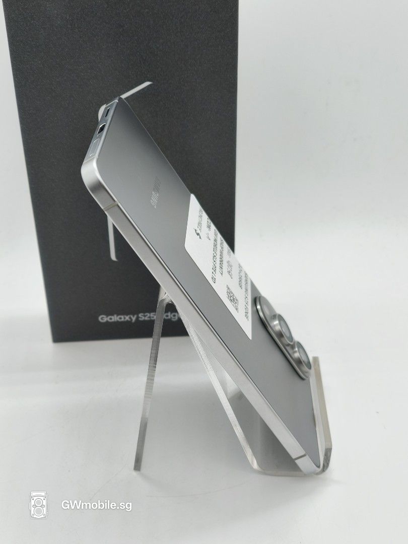 Galaxy S25 Edge 5G Titanium Silver 256GB (Category: Samsung) located in Singapore. Submitted by gwmobile.sg (Listing ID 1439909707, Image 4). Description: .