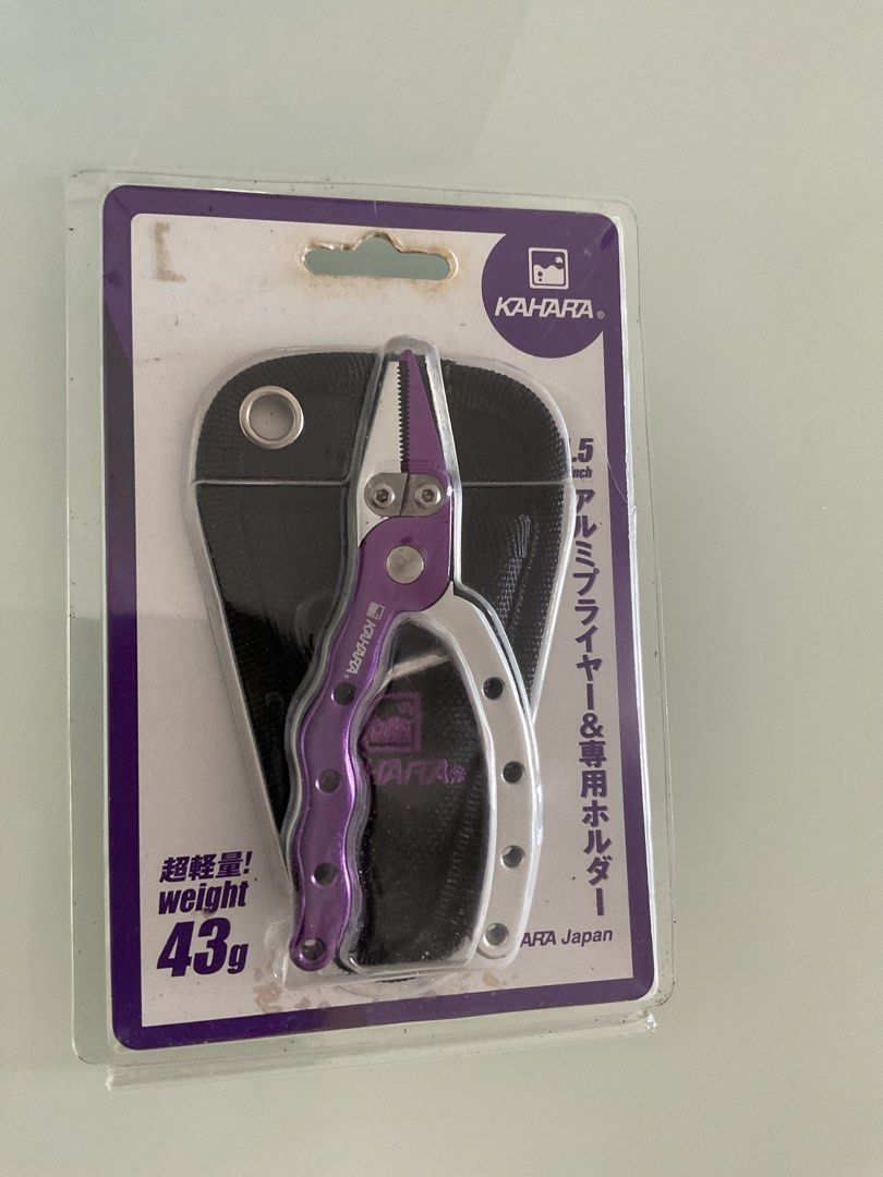 Kahara 4.5-inch aluminum fishing pliers & holder (Category: Fishing) located in Singapore. Submitted by userfirst (Listing ID 1440024510, Image 1). Description: Lure Haven +1 Lightweight Design: These pliers weigh only 43 grams, making them highly portable. Material: The main body is constructed from durable, anti-corrosive aluminum alloy, suitable for both fresh and saltwater use. Features: They are equipped with tungsten steel cutters designed 
