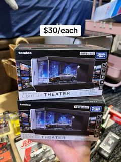 Tomica Light Up Theater Color Solid Black