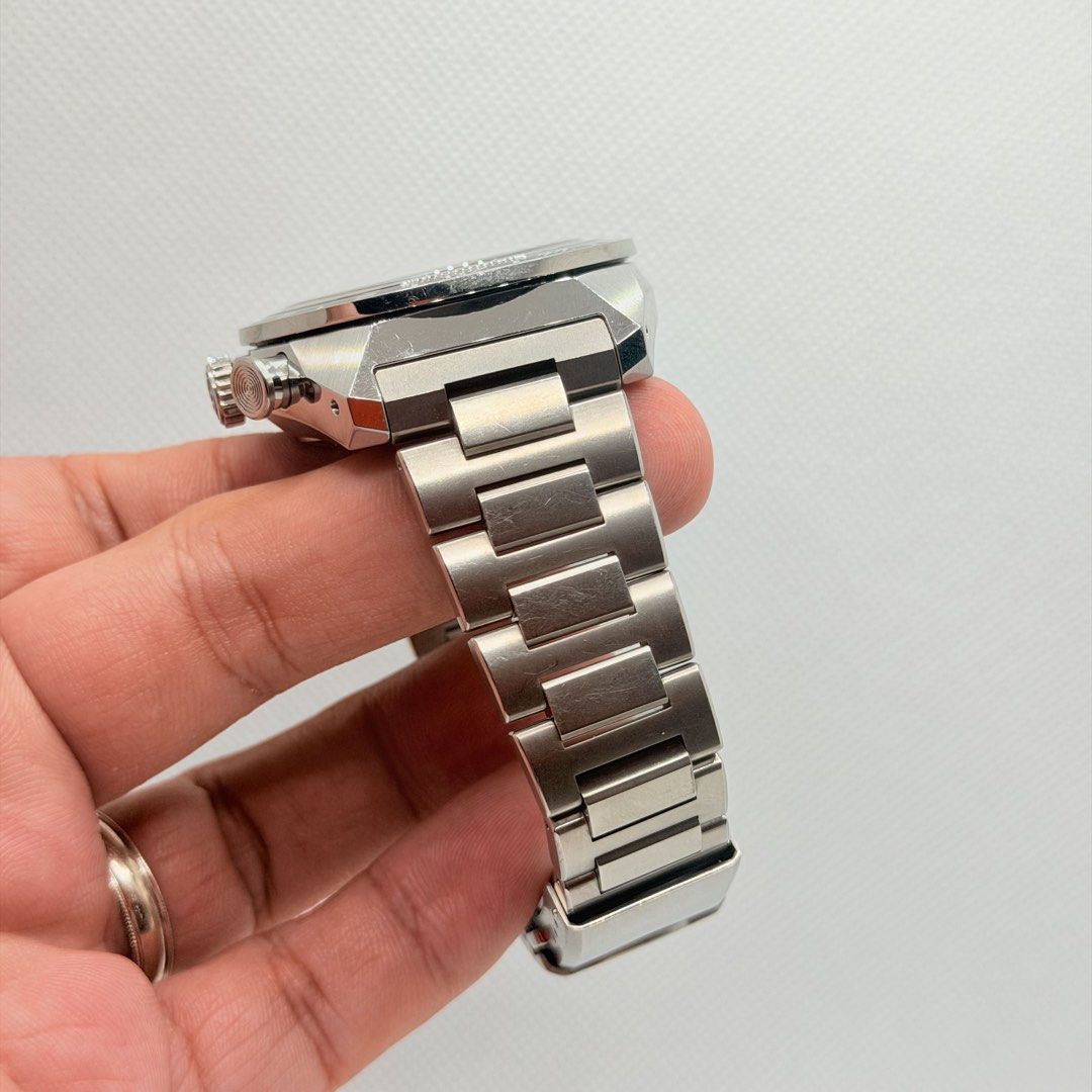 Pre Owned 06/2021 Grand Seiko Sport Collection Spring Drive 20th Anniversary Limited Edition SBGC231 (Category: Watches) located in Singapore. Submitted by worthytime (Listing ID 1435758295, Image 3). Description: 🫵Join our Tele-gram channel for latest updates: http://worthytime.biz/tele ➡️Grand Seiko Spring Drive 20th Anniversary Limited Edition SBGC231 ➡️June 2021 (1 Year In-House Warranty) ➡️Mint Condition (Unpolished) ➡️Diameter: 44.5 mm ➡️F