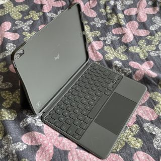 Logitech Combo Touch for 11-inch iPad Air