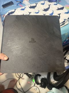 PlayStation 4 pro 1TB URGENT WTS CB PRICE