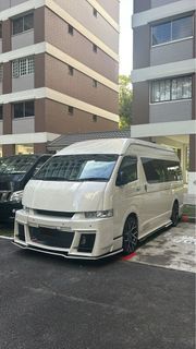 Hiace bonnet / bumper for sale