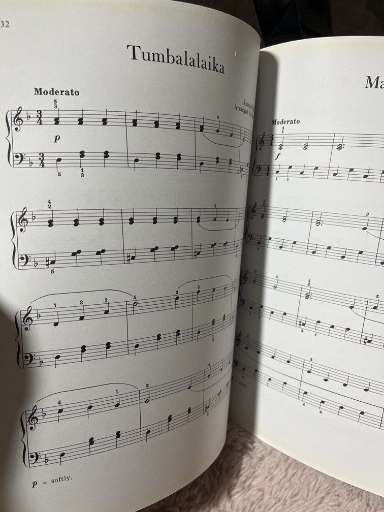 Alfred’s first piano book- beginners (Category: Music Scores) located in Singapore. Submitted by pixiebunnies (Listing ID 1436168937, Image 6). Description: Clean pages , not used , kept on the bookshelf .