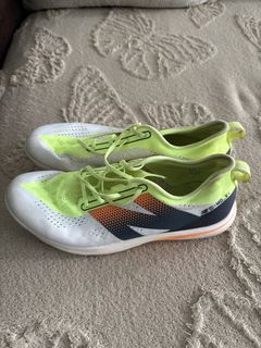 New Balance FuelCell SuperComp MD-Xv3 track spikes
